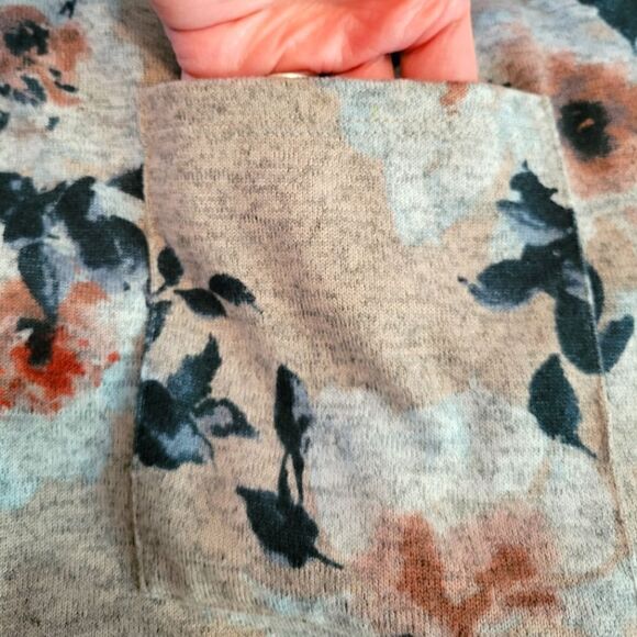 EC LILY WHITE FLORAL OPEN CARDIGAN W/ HOOD AND POCKETS SZ. S - Picture 4 of 4